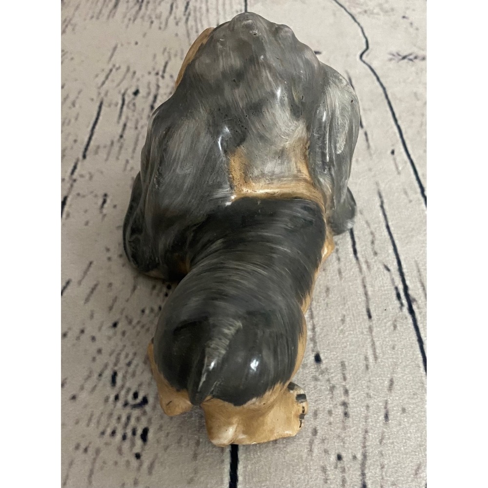 Vintage Ceramic‎ Basset Hound Dog Figurine Sad Eyes Brown Black 3"x5" Figurine - Picture 3 of 8